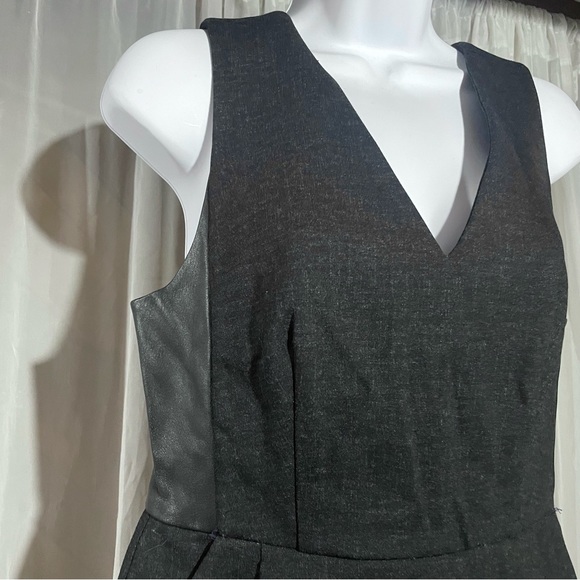Madewell Dark Gray Sleeveless Career Sheath Dress with Leather Inserts Size 4 - Picture 5 of 13